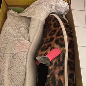 Mix no 6 leopard shoes brand new